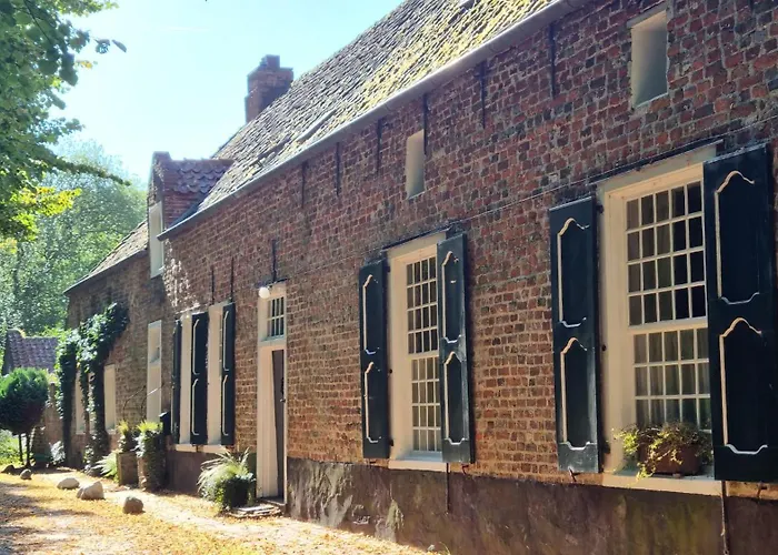 Historische Orangerie Feriehus Hage